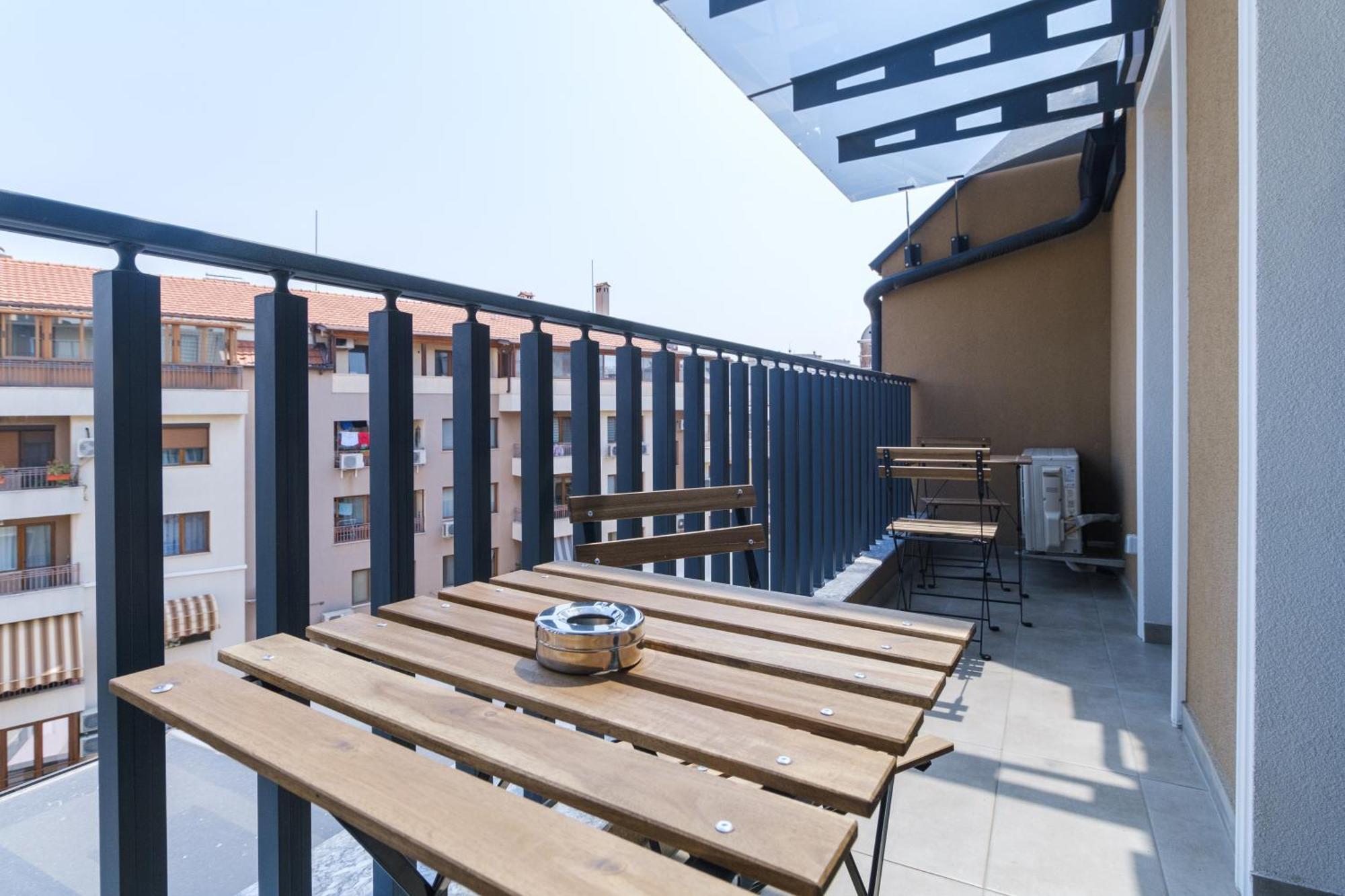 Ldv 13 Apartments Free Private Parking Plovdiv Exterior foto