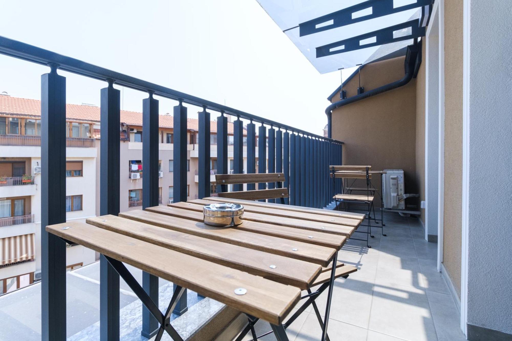 Ldv 13 Apartments Free Private Parking Plovdiv Exterior foto