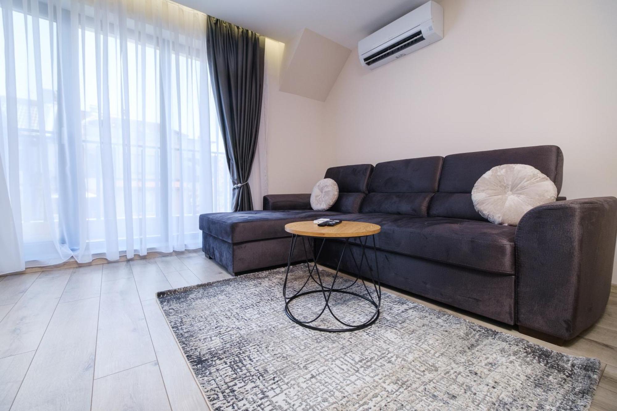 Ldv 13 Apartments Free Private Parking Plovdiv Exterior foto