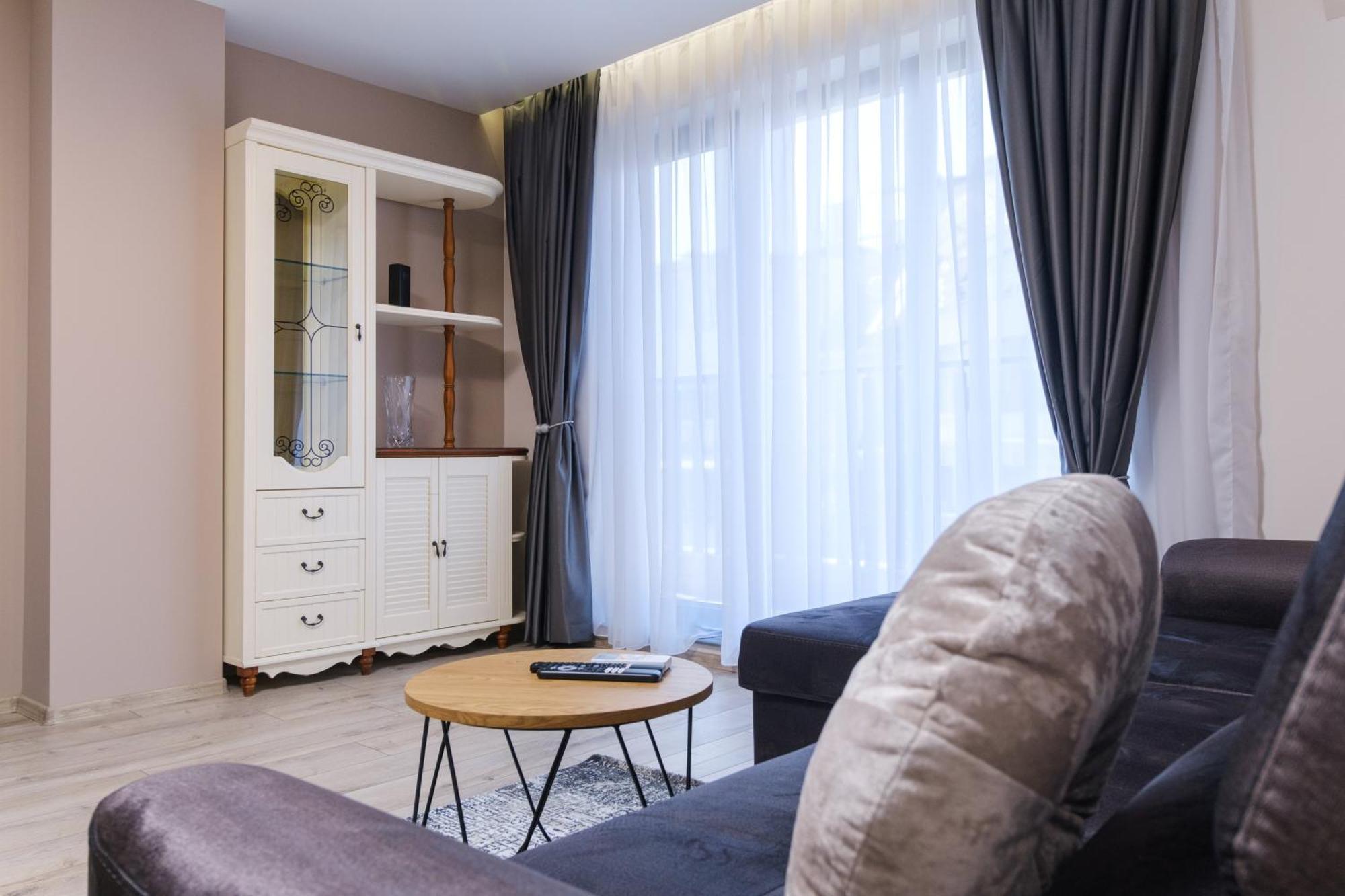 Ldv 13 Apartments Free Private Parking Plovdiv Exterior foto