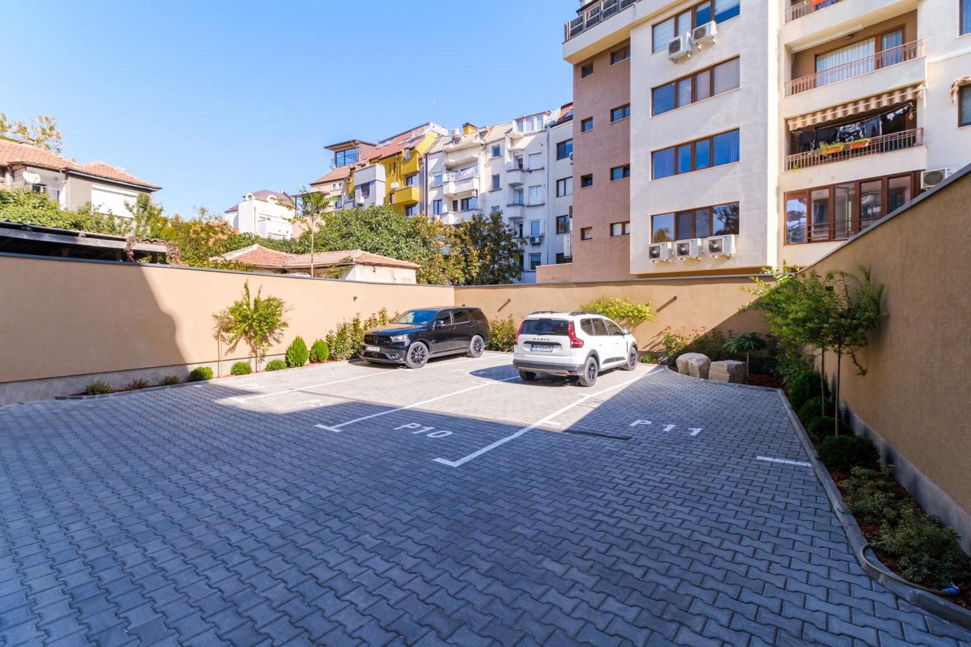 Ldv 13 Apartments Free Private Parking Plovdiv Exterior foto