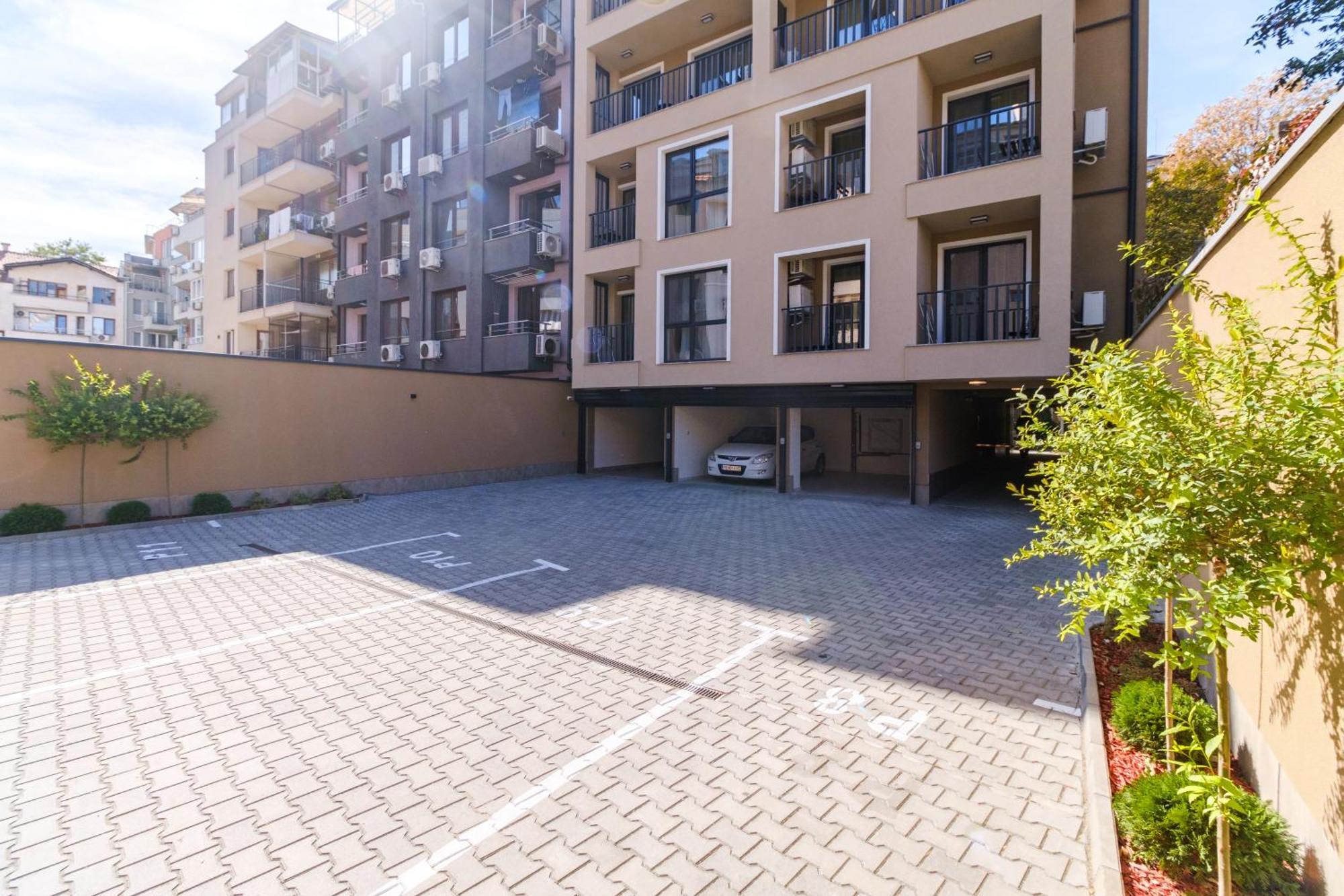 Ldv 13 Apartments Free Private Parking Plovdiv Exterior foto