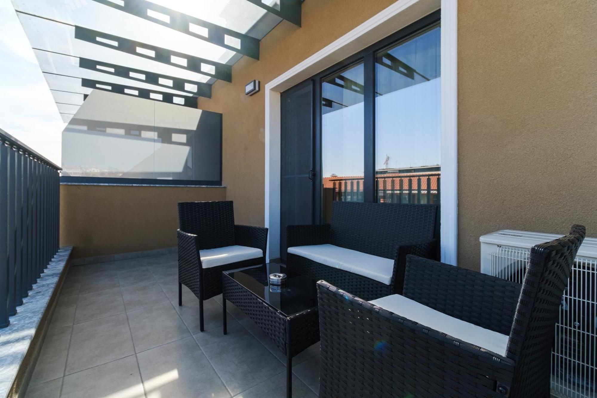 Ldv 13 Apartments Free Private Parking Plovdiv Exterior foto